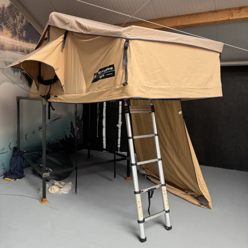 DTBD 140L Daktent Zand – Jong gebruikt | Incl. windscherm & ondertent